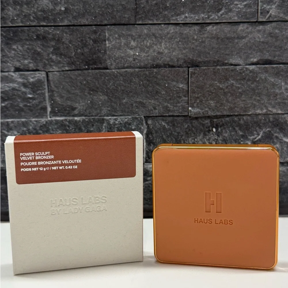 Haus Labs by Lady Gaga Power Sculpt Velvet Bronzer – Level 10